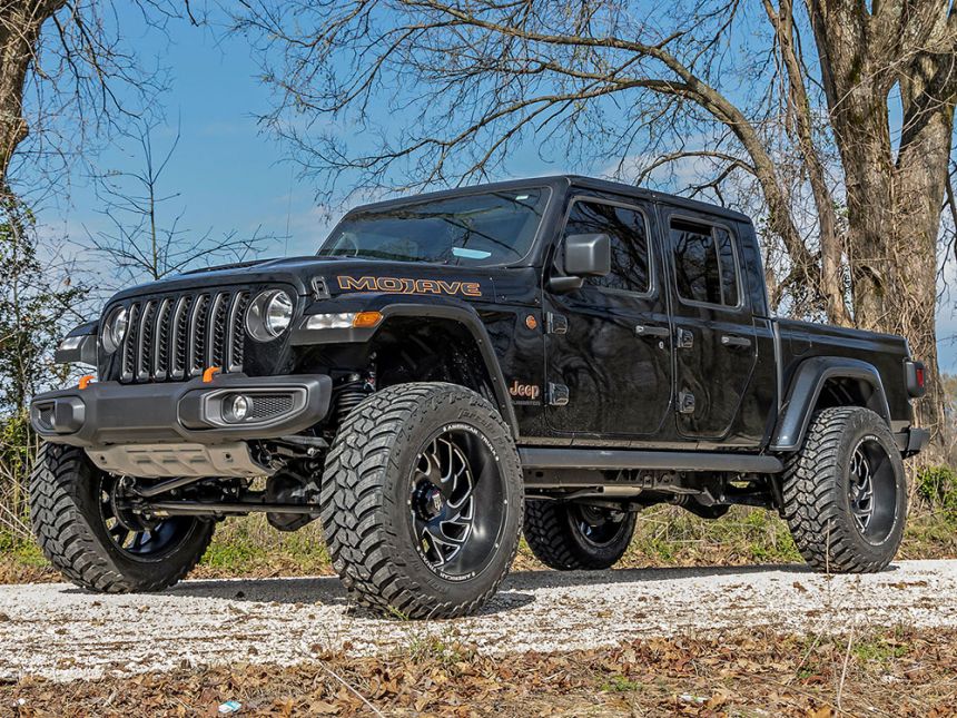 Rough Country 60200 3.5" 20202023 Jeep Gladiator Mojave Lift Kit JackIt