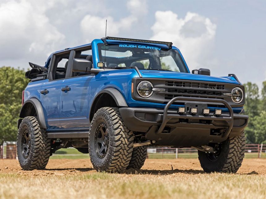 Rough Country 51027 3.5" 20212023 Ford Bronco 4WD Lift Kit JackIt