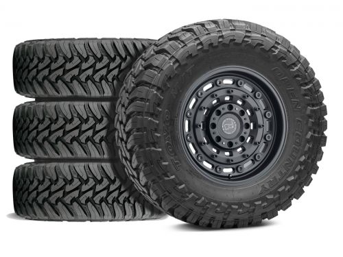 F250/F350 2017-2022 Ford 4WD (w/ 2"-3.5" Lift) - 35x12.50R20 Toyo Open Country MT / 20x9.5 Black Rhino Arsenal Textured Matte Black / Tire & Wheel Package (set of 4)