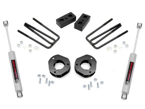 3.5" 2007-2013 Chevy Silverado 1500 2WD Lift Kit by Rough Country