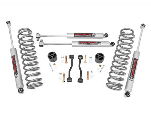 2.5" 2020-2023 Jeep Gladiator Lift Kit (w/coil springs) by Rough Country