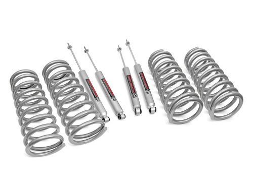 2.5" 2014-2018 Dodge Ram 2500 4WD Lift Kit by Rough Country
