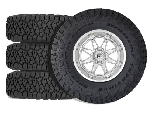 Sierra 2500HD/3500HD 2011-2019 GMC 4WD (w/6.5"-8" Lift) - 37X12.50R20 Toyo Open Country R/T Trail / 20x9 Fuel Hammer Chrome / Tire & Wheel Package (set of 4)