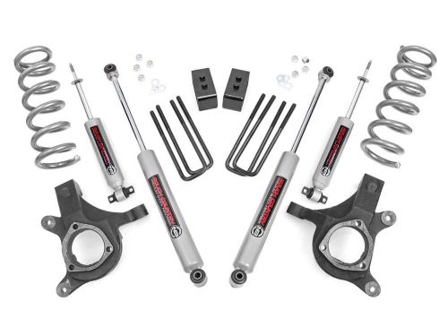 4.5" 1999-2006 Chevy Silverado 1500 2WD Lift Kit by Rough Country