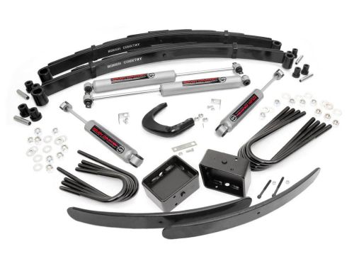 6" 1973-1976 GMC Suburban 3/4 Ton 4WD Lift Kit (w/rear lift blocks & add-a-leafs) by Rough Country