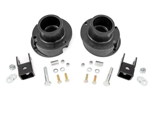 2.5" 2013-2026 Dodge Ram 3500 4WD Leveling Kit by Rough Country