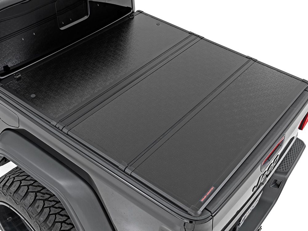 2020-2023 Jeep Gladiator (with 5' bed) Hard Tri-Fold Tonneau Cover by Rough Country