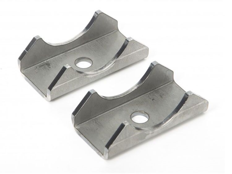 2.5" - Pair Leaf Spring Perches by Daystar