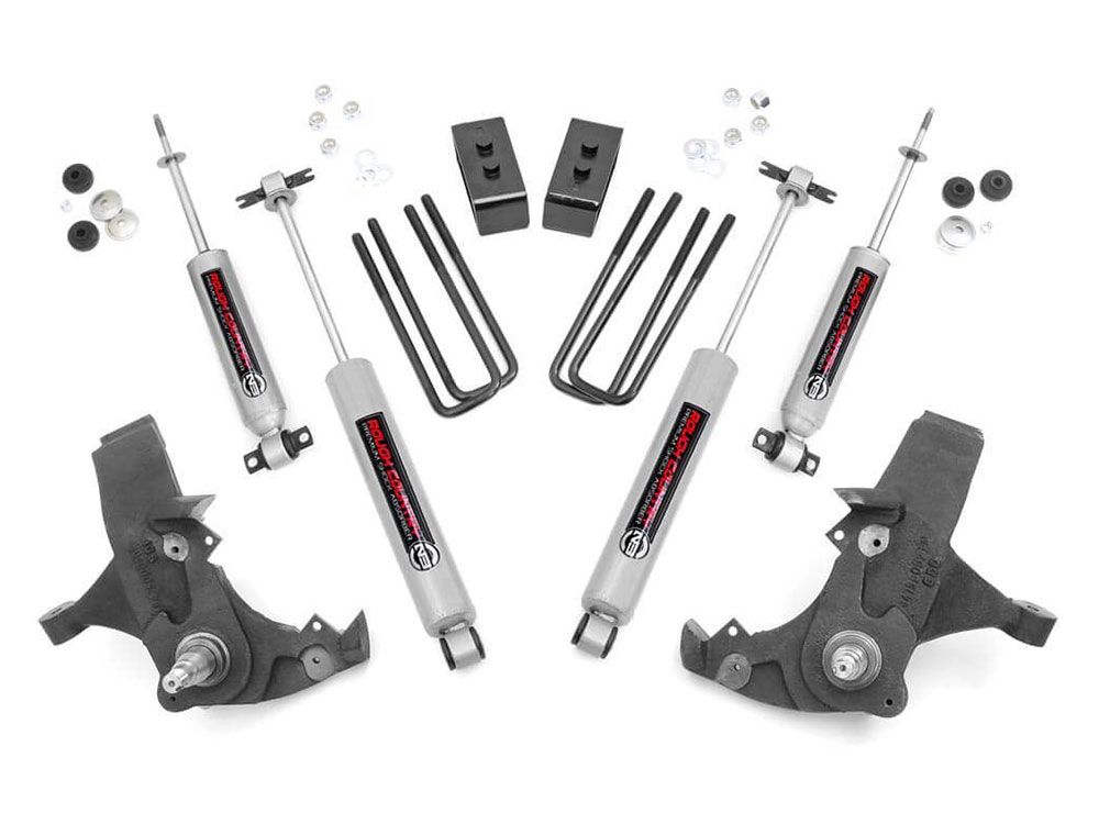 4" 1995-1999 Chevy Tahoe 2WD Lift Kit by Rough Country