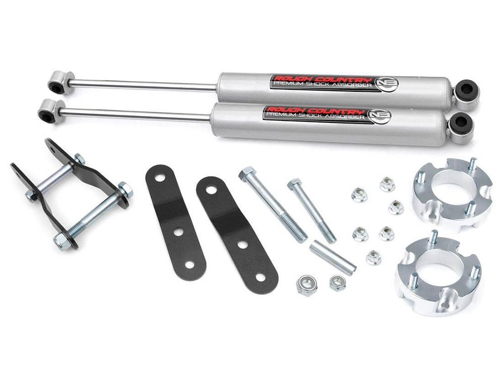 2.5" 1995.5-2004 Toyota Tacoma Lift Kit by Rough Country