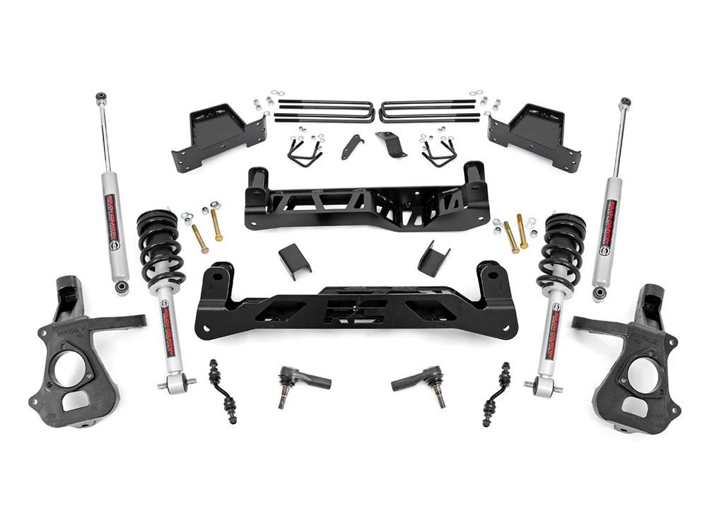7" 2014-2018 Chevy Silverado 1500 2wd Lift Kit (w/lifted struts) by Rough Country