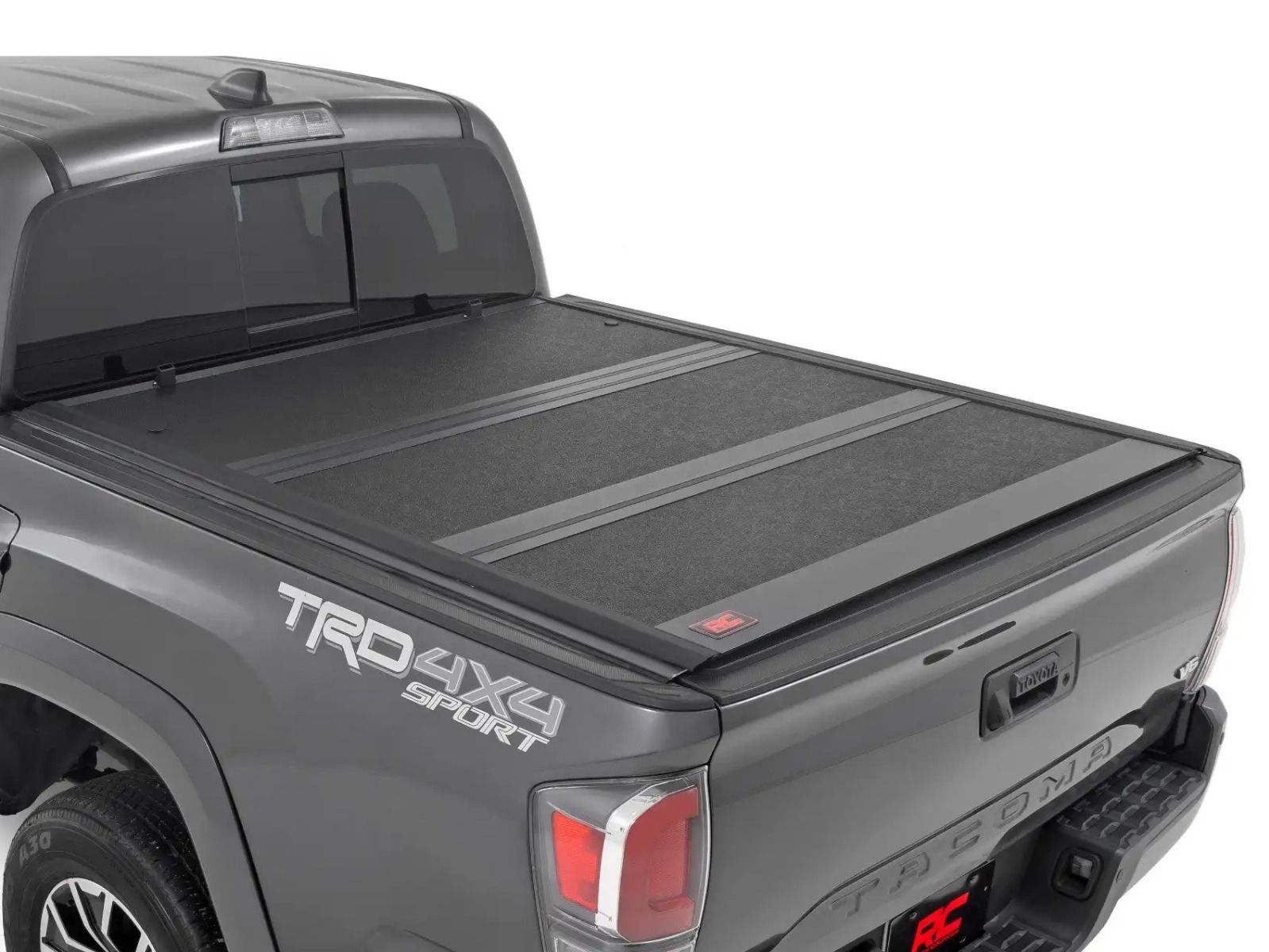thumbnail image 2 of GTRacers Lo Pro Aluminum Tri-Fold Tonneau Cover For Toyota Tacoma 5ft Bed (2016-2023) 2 of 4