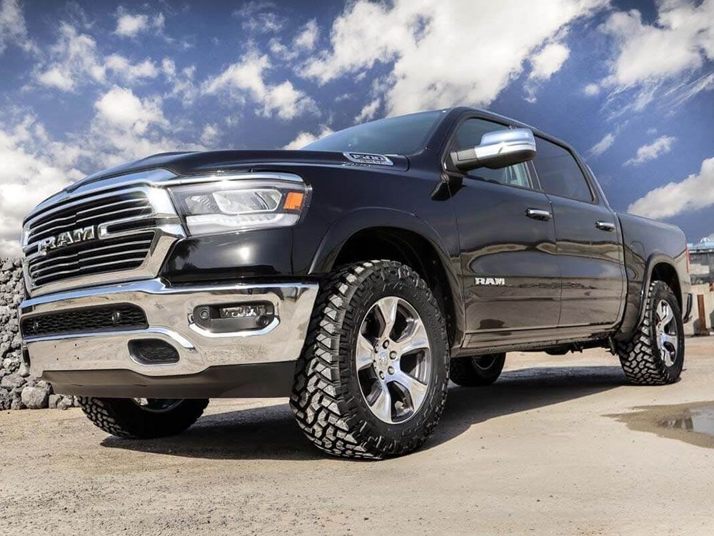 Rough Country 31012 2" 20192023 Dodge Ram 1500 4wd (w/Factory Air Ride